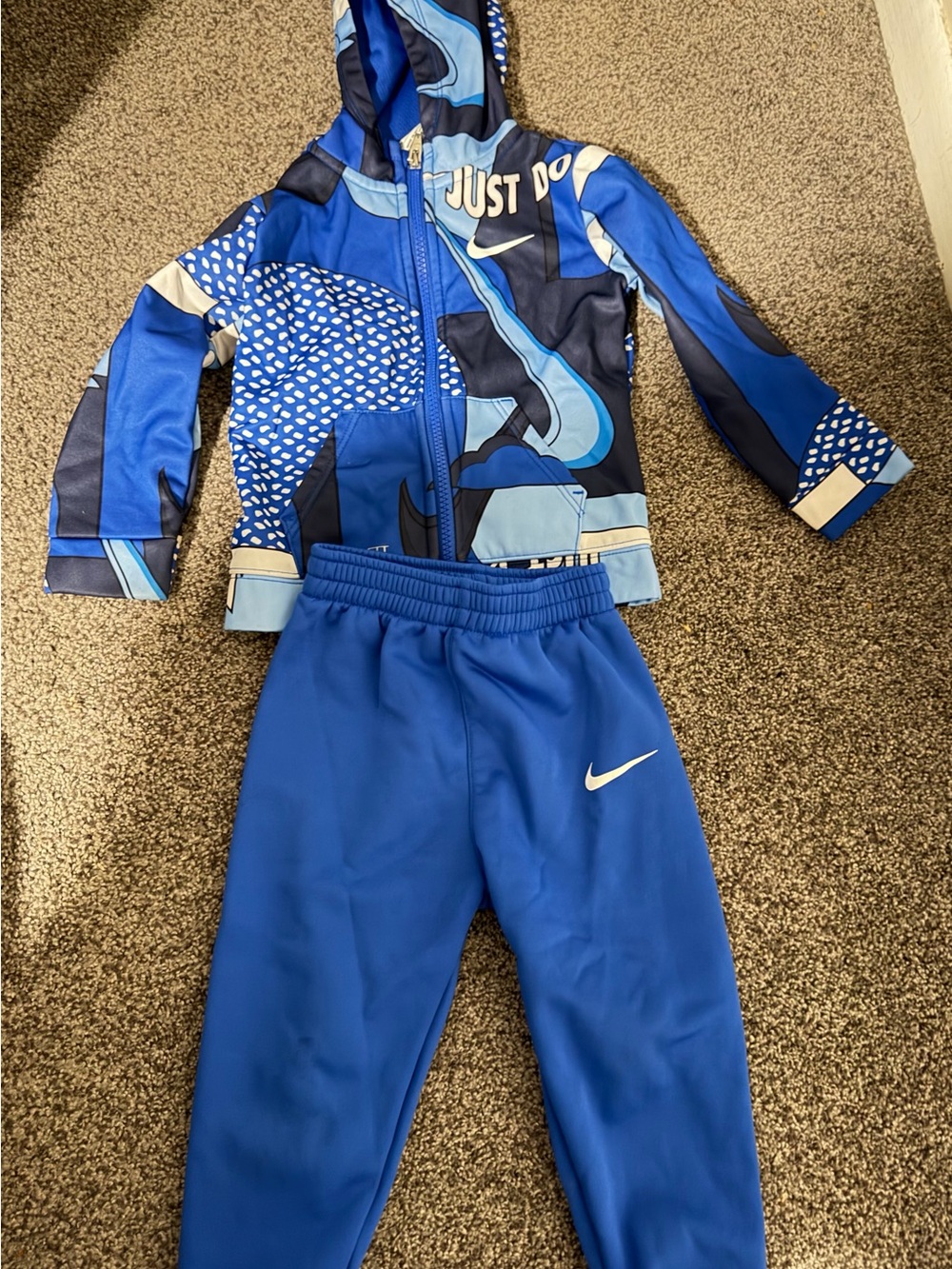 Nike Blue and Light Blue 'Just Do It' Graphic Hoodie Jacket